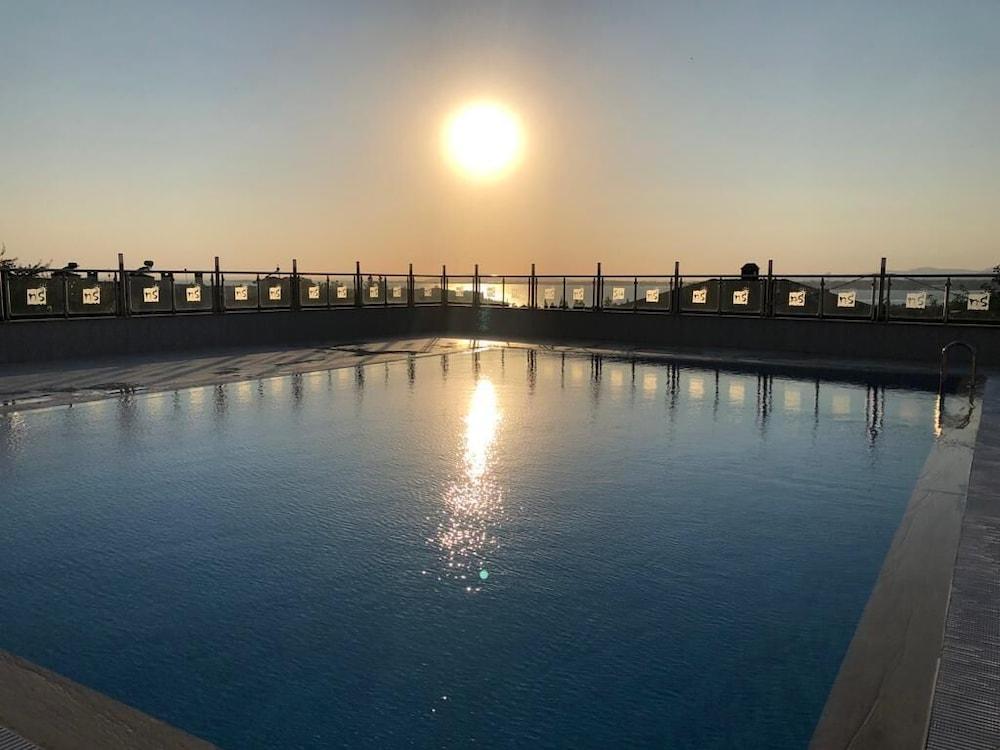 Double Royal Hotel Kocaeli Kültér fotó