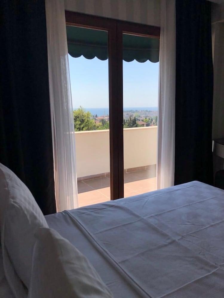Double Royal Hotel Kocaeli Kültér fotó